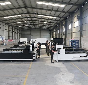 Guter Preis Hochleistungsmaschine zum Laserschneiden von Metallblechen aus Edelstahl mit Präzisionsservosystem Online