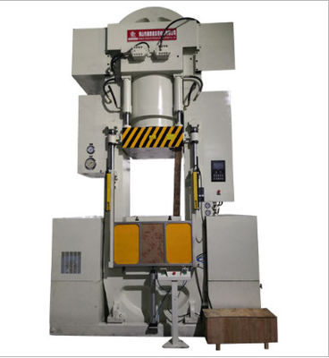 Präzise und schnelle hydraulische Pressmaschine der YRK-SD-Serie mit Servomotorpumpenregelung