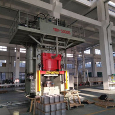 Hydraulische Presse mit doppeltem Boden und simulierter Druckgussform Stahldrahtwicklung am Kraftstofftank