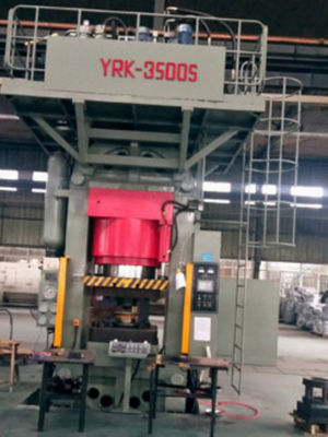 Hydraulische Presse mit doppeltem Boden und simulierter Druckgussform Stahldrahtwicklung am Kraftstofftank