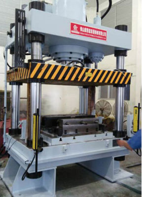 Spezielle hydraulische Presse für das Warmpressen und Sinken von Flugzeugaluminiumprofilen