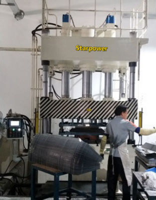 Vollautomatisierte Servo-Tiefenziehmaschine für Küchengeräte
