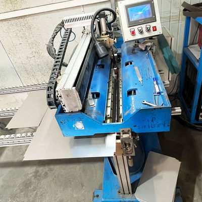 Robuste Schweißmaschine aus Edelstahl für Handgefertigte Waschbecken mit MIG Schweißtechnik