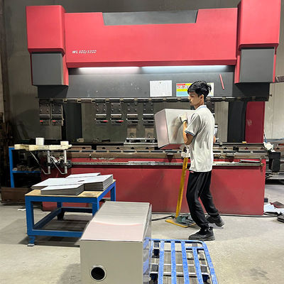 63T Extrem effiziente Edelstahlmaschine für das Biegen von Metallblechen