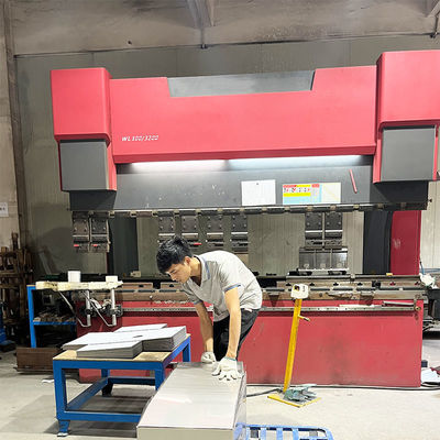 CNC-Präzisions-Plasma-Schnitt-Edelstahl-Blattbiegmaschine für hochwertige handgefertigte Spülen