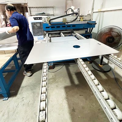 Hochleistungsmaschine für das Schweißen von Metallplatten aus Edelstahl mit gerader Nähte für dünne und dicke Materialien