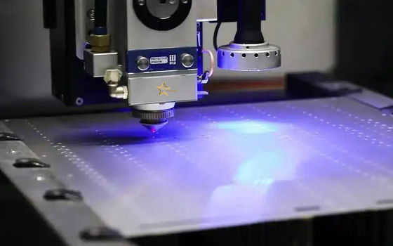 Desktop-CNC-Laserschneidemaschine Fasermetall Edelstahl Kohlenstoffblech Laserschnitt