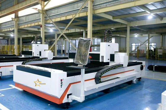 Großmaschine zur Präzisionslaserschneiden von 3 kW Metallblechen