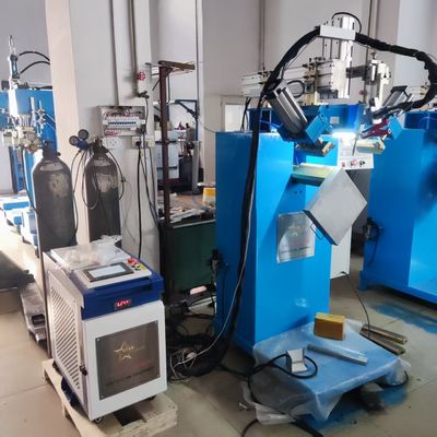Guter Preis Präzisionseffizienz kombiniert mit runden Ecke CNC-Schweißmaschine für Edelstahl Küchenspülbecken R Winkel Online