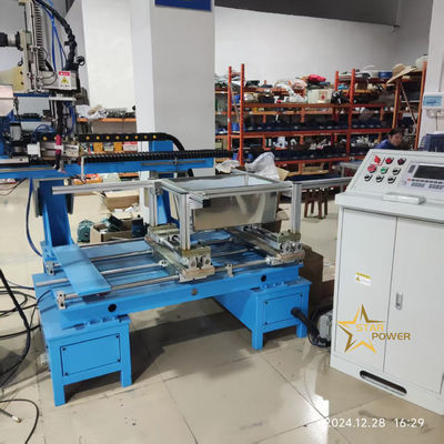 Hochgradige Automatisierung von CNC-Flächenschweißmaschinen für Edelstahl-Handspülen