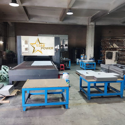 Verwendung für manuelle Spülbecken professionelle Produktionslinie CNC Edelstahl-Blattmetall-Laser-Schneidmaschine