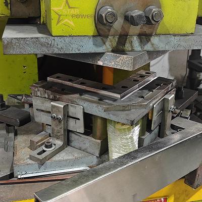 Automatische Druckmaschine zum Biegen von Metall aus Edelstahl
