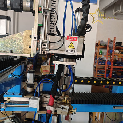 Anpassbar für verschiedene Produktionsszenarien Küchenutensilien Maschine mit fortgeschrittenem CNC-Steuerungssystem