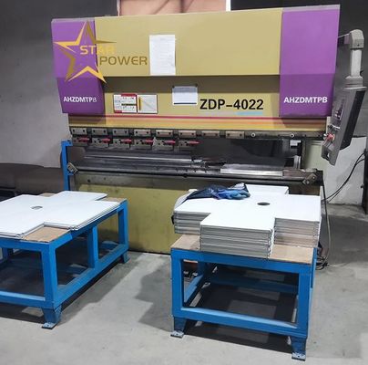 Intelligente Biege-Maschine Sink Biegen Formieren 1300mm Spalte Abstand
