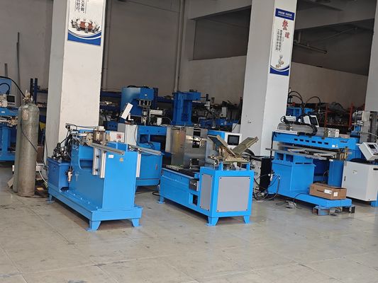 Die gesamte manuelle Sink-Produktionsanlage