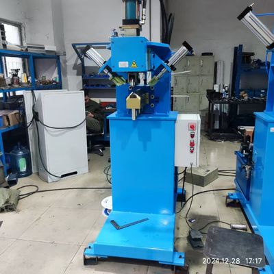 Guter Preis 30 MPa Hydraulik-Schweiß-Nasswalzmaschine für Küchenspülen Online