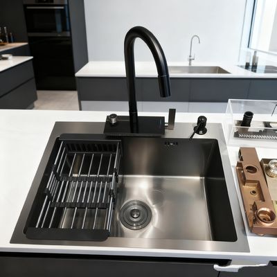 800mm Doppelbecken Edelstahl Küchenspüle mit gebürstetem Finish, schallschluckenden Pads und rückseitigem Abfluss | Individuelle Beckentiefe erhältlich | Individuelle Stahlstärke erhältlich