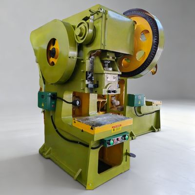 250-Tonnen-Punchmaschine J23-Serie Mechanische Stanzpresse mit 400KN Nenndruck für die Bohrung von Metalllöchern