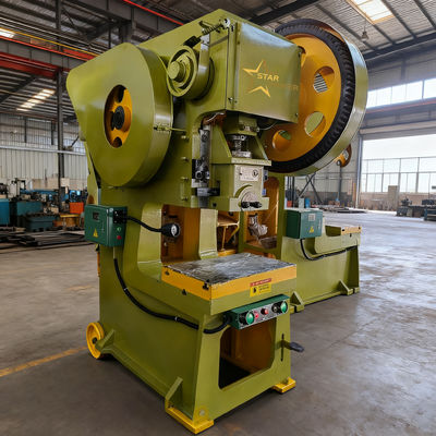 Guter Preis 250-Tonnen-Punchmaschine J23-Serie Mechanische Stanzpresse mit 400KN Nenndruck für die Bohrung von Metalllöchern Online