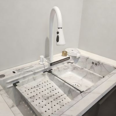 Handgefertigte Edelstahl Küchenspüle mit Thermostat-Dusche, lebensmittelecht 304/316 und vertieftem Einzelbecken